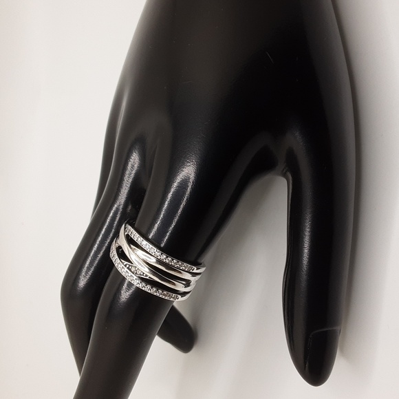 Authentic Pandora Sparkling and Polished Lines Ring - EUC - Picture 6 of 16